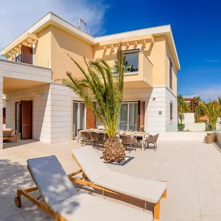 Beautiful Harmony 1 Villa